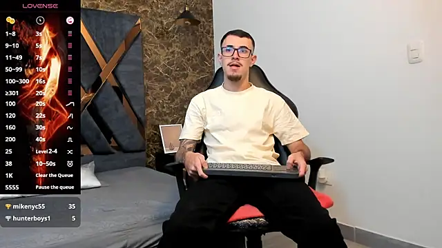 CodyWalkerR online show from January 17, 5:30 pm