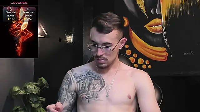 CodyWalkerR online show from September 12, 5:13 pm