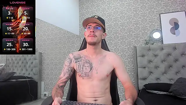 CodyWalkerR online show from November 7, 5:24 pm