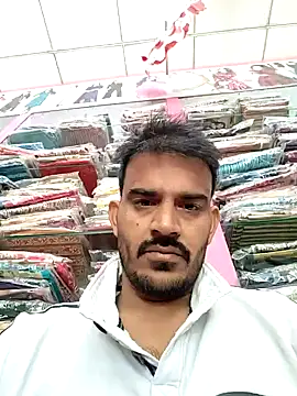 Snapshot of absoluteright chatting on December 10, 6:01 am absoluteright online show from December 10, 6:01 am