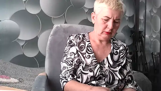 NicoleOlla online show from October 8, 6:55 am