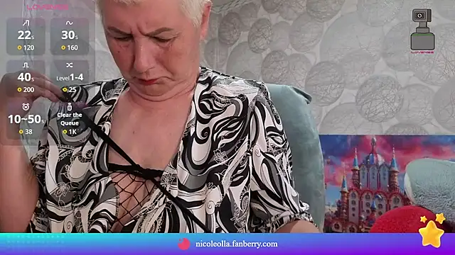 NicoleOlla online show from May 7, 1:00 am