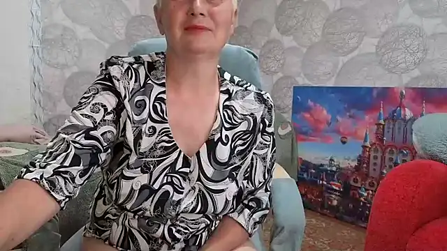 NicoleOlla online show from May 9, 3:01 am