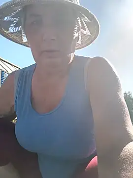 NicoleOlla online show from June 20, 2:14 am