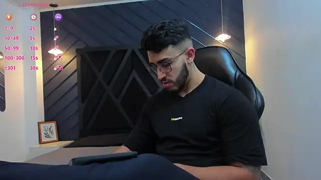 Liam Kleiin online show from October 17, 11:24 am