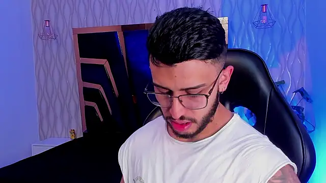 Liam Kleiin online show from February 20, 11:43 am