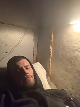 Snapshot of Boysex227 chatting on December 21, 9:22 pm Boysex227 online show from December 21, 9:22 pm