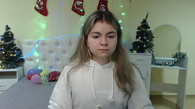 Snapshot of TinaRedly chatting on January 12, 6:16 pm TinaRedly online show from January 12, 6:16 pm