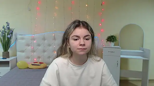 Snapshot of TinaRedly chatting on January 20, 6:32 pm TinaRedly online show from January 20, 6:32 pm