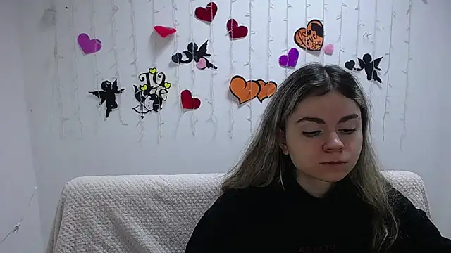 Snapshot of TinaRedly chatting on February 11, 6:44 pm TinaRedly online show from February 11, 6:44 pm