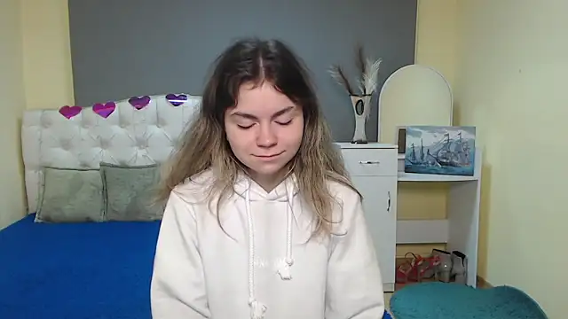 Snapshot of TinaRedly chatting on September 26, 6:06 am TinaRedly online show from September 26, 6:06 am