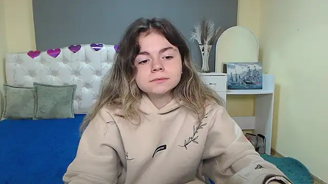 Snapshot of TinaRedly chatting on October 2, 5:58 am TinaRedly online show from October 2, 5:58 am