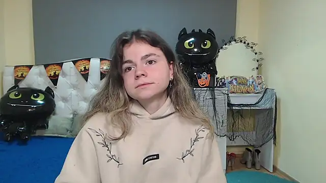 Snapshot of TinaRedly chatting on October 16, 6:25 am TinaRedly online show from October 16, 6:25 am