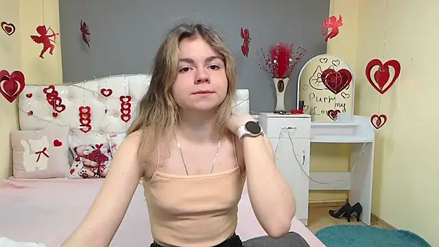 Snapshot of TinaRedly chatting on February 9, 12:31 pm TinaRedly online show from February 9, 12:31 pm