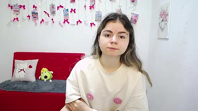 TinaRedly online show from May 15, 5:36 am