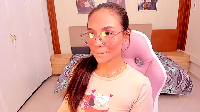 amira cute2 online show from September 21, 8:38 am