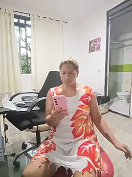 hotandfierylatinos2023 online show from May 19, 10:54 am