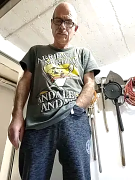 Snapshot of bottomhairy chatting on March 2, 3:16 pm bottomhairy online show from March 2, 3:16 pm