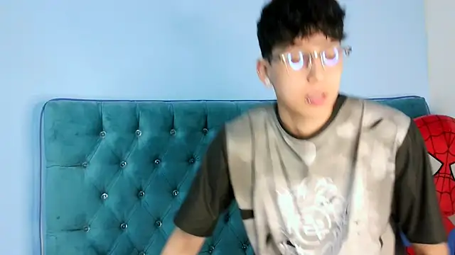 Snapshot of _Thomas_hot_ chatting on January 19, 1:53 am Thomas hot online show from January 19, 1:53 am