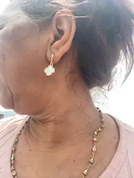 SWEET LOVER01 online show from March 19, 4:11 pm