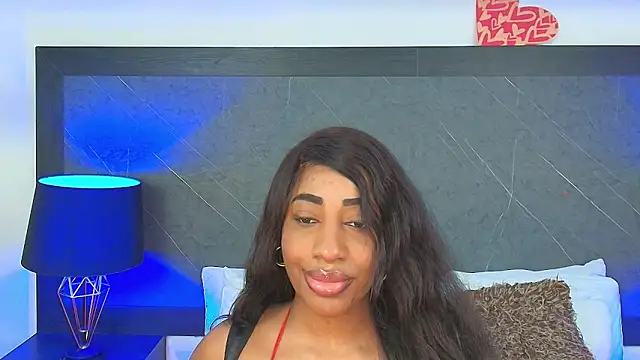 charlottebrowns  online show from January 9, 12:41 pm