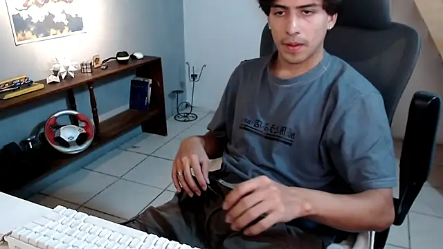 Snapshot of Thieves9 chatting on March 23, 10:25 pm Thieves9 online show from March 23, 10:25 pm