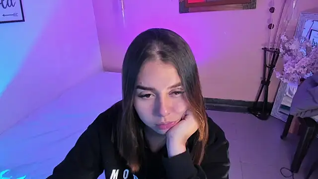 ArianaBaker online show from September 30, 1:27 pm