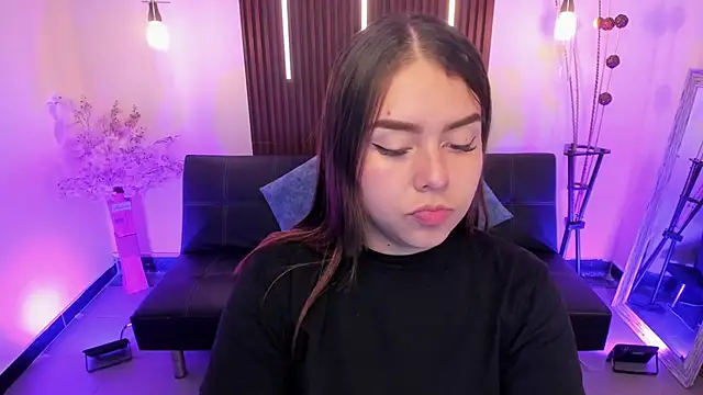 ArianaBaker online show from January 18, 5:06 pm