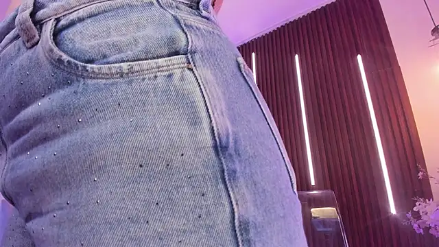 ArianaBaker online show from March 14, 1:38 pm