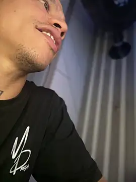 Osiiriis online show from March 11, 3:16 am