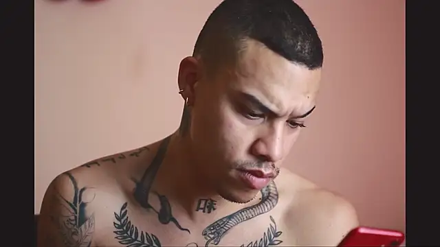 Osiiriis online show from March 11, 7:14 pm