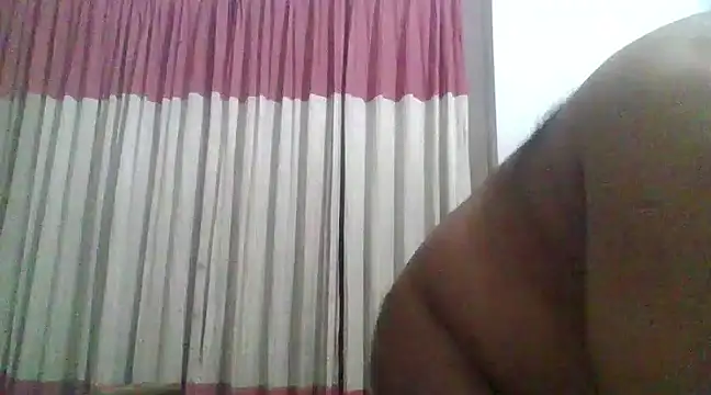 Snapshot of Natu_Paul_Xham chatting on December 24, 8:38 pm Natu Paul Xham online show from December 24, 8:38 pm