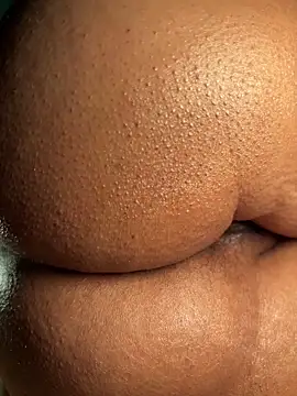 Snapshot of Bongcrush_3 chatting on February 13, 12:24 am Bongcrush 3 online show from February 13, 12:24 am