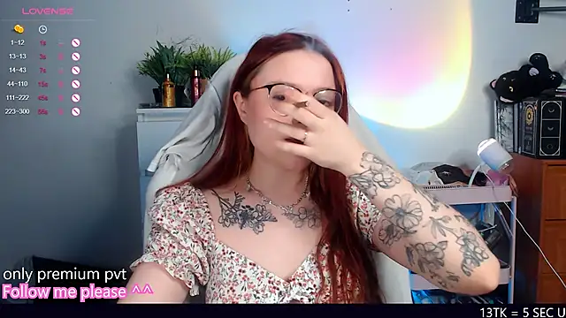 me  hanna online show from October 22, 1:06 am