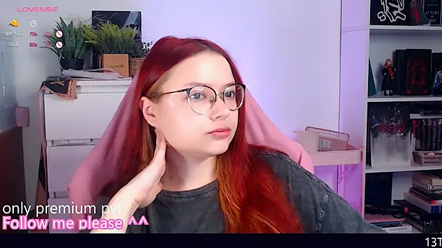 me  hanna online show from November 11, 10:10 pm