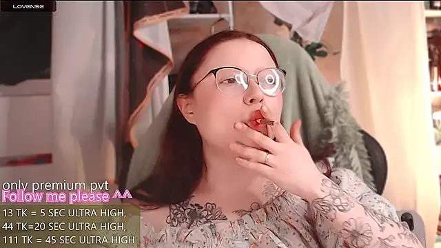 me  hanna online show from June 30, 2:12 am