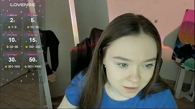 Snapshot of Florence_meow chatting on January 6, 7:56 am Florence meow online show from January 6, 7:56 am