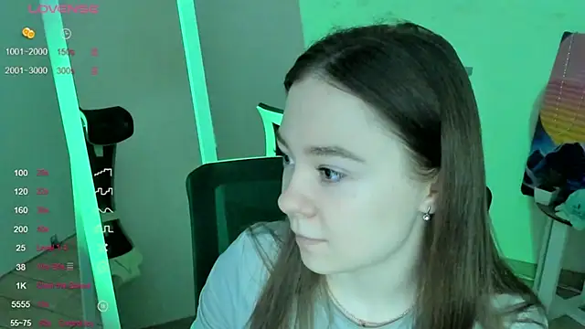 Snapshot of Florence_meow chatting on February 8, 7:56 am Florence meow online show from February 8, 7:56 am