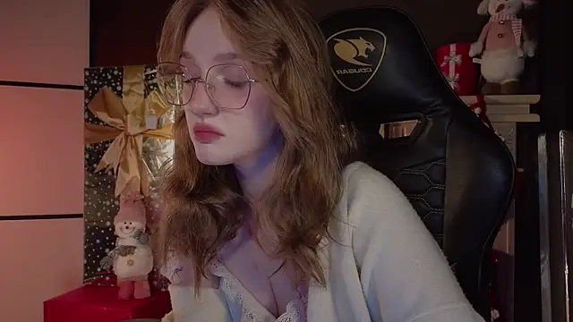 ELLIEJAY online show from December 11, 8:18 pm