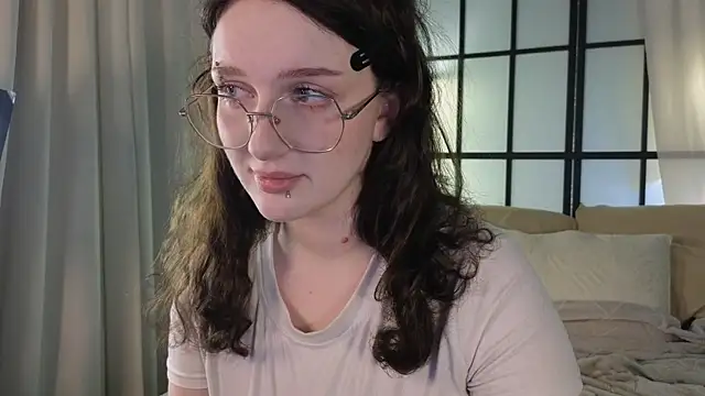 ELLIEJAY online show from November 14, 5:28 am