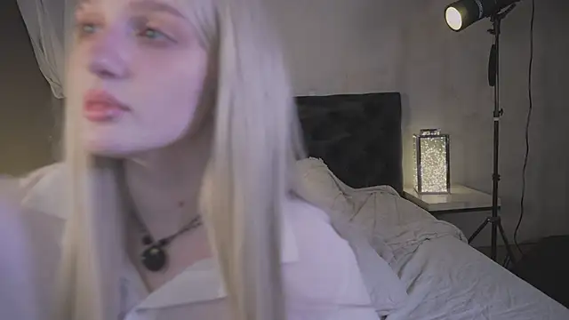 ELLIEJAY online show from May 22, 5:25 am