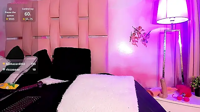 Alexandracamx online show from December 15, 1:13 am