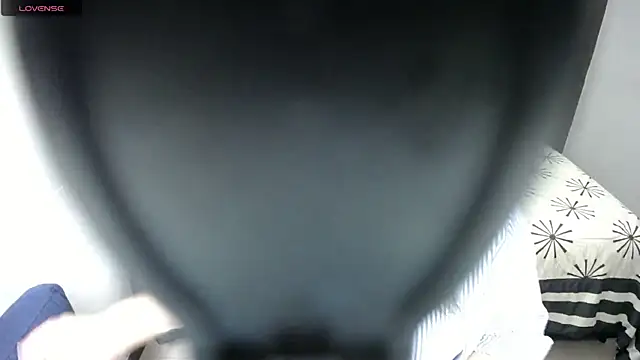 Snapshot of Valentina_St chatting on February 19, 9:22 pm Valentina St online show from February 19, 9:22 pm