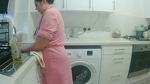 Snapshot of magical_mia chatting on November 12, 8:59 am magical mia online show from November 12, 8:59 am