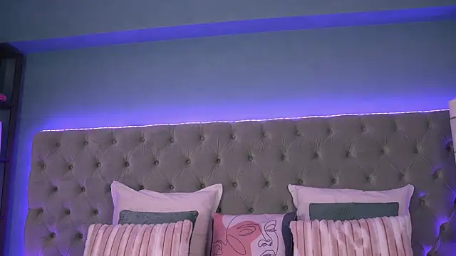 HaileyMadow online show from October 17, 5:10 am