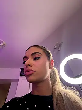 HaileyMadow online show from December 20, 8:54 am