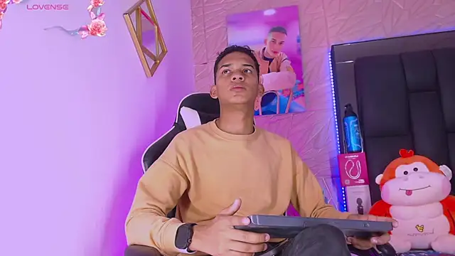 dilan alfonzo online show from March 17, 5:00 am