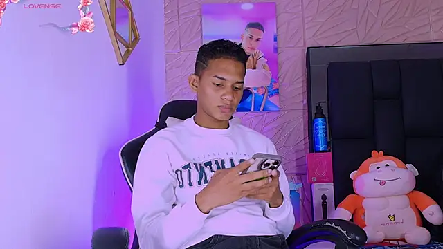 dilan alfonzo online show from May 16, 12:04 pm