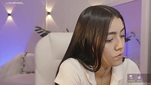 miagomezweb1 online show from February 10, 1:48 pm