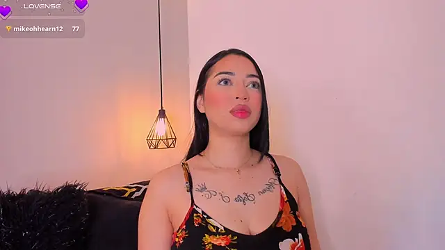 Snapshot of AnthonellaSweet chatting on October 11, 12:26 pm AnthonellaSweet online show from October 11, 12:26 pm